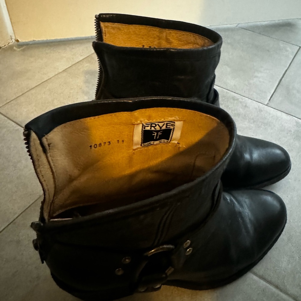 FREY boots - Picture 3 of 4